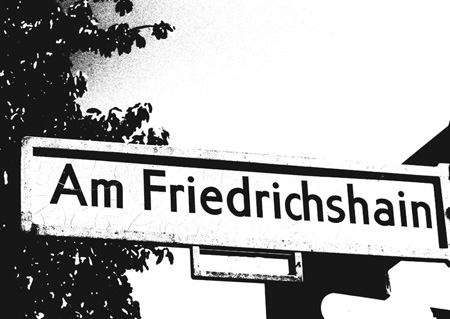 postkarte 008 berlin am friedrichshain vorderseite